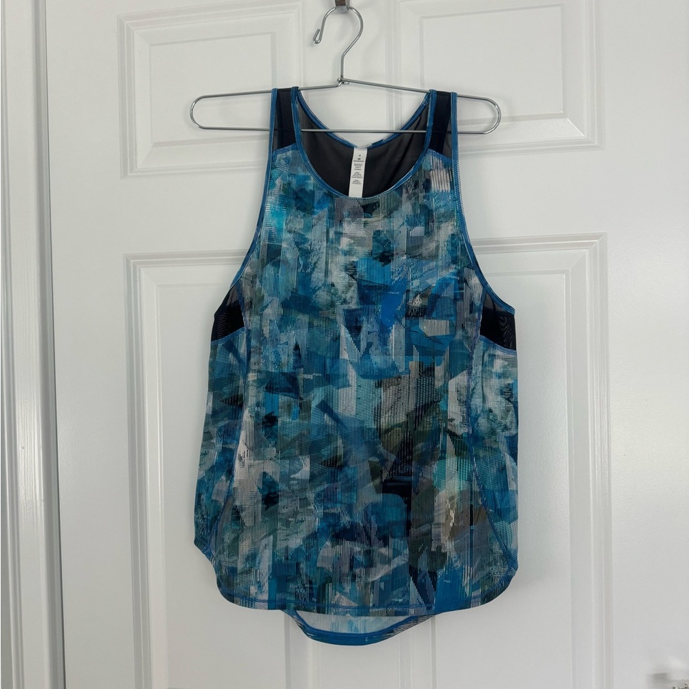 Lululemon women’s New without tags, exercise Top. Blues with mesh S 4